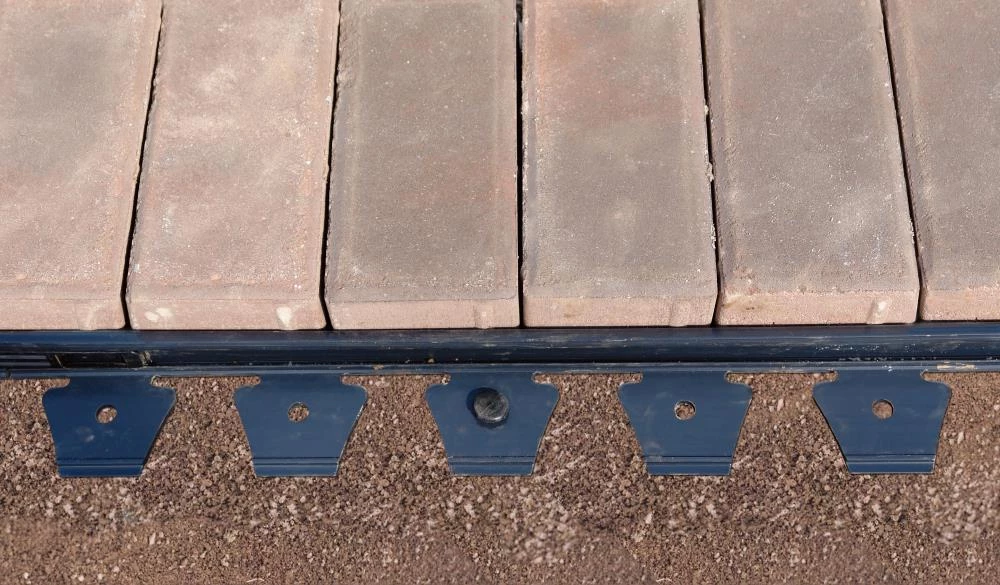 EasyFlex 10-Pack 60-ft Black Plastic Landscape Edging Bundle 7 EasyFlex 10-Pack 60-ft Black Plastic Landscape Edging Bundle - Image 7