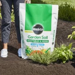 Miracle-Gro Soil & Soil Amendments 1.5-cu ft Garden Soil -Cheap Landscaping Store 10399200