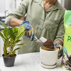 Miracle-Gro Soil & Soil Amendments Moisture Control Peat Moss Moisture Control 13 Miracle-Gro Soil & Soil Amendments Moisture Control Peat Moss Moisture Control -Cheap Landscaping Store 12190881