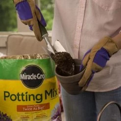 Miracle-Gro Soil & Soil Amendments All Purpose 25-Quart Potting Soil Mix -Cheap Landscaping Store 12477368