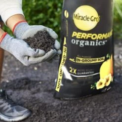 Miracle-Gro Soil & Soil Amendments 1.3-cu ft Organic Garden Soil -Cheap Landscaping Store 15355292