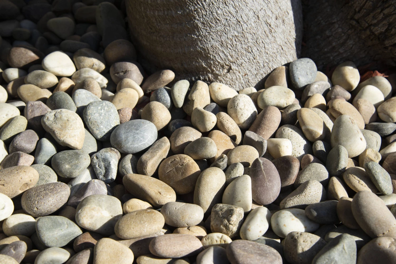 WonderLand Landscaping Rock 0.4-cu ft Decorative Rock 2 WonderLand Landscaping Rock 0.4-cu ft Decorative Rock - Image 2